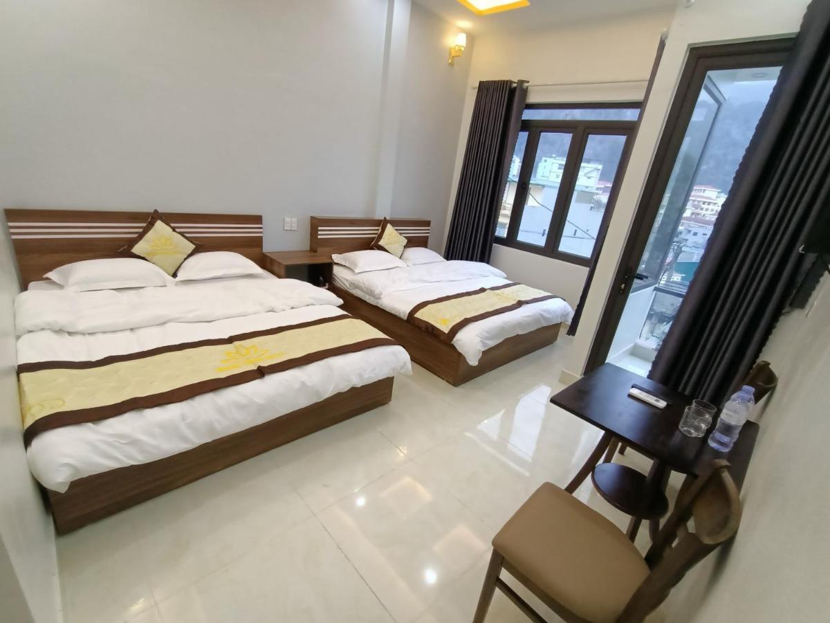 Nhà Nghỉ QUANG TRUNG Dong Van (Ha Giang) Exterior foto