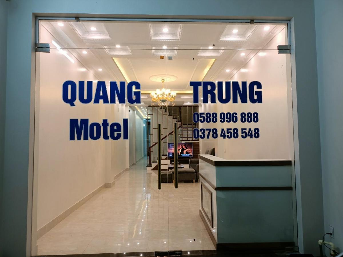 Nhà Nghỉ QUANG TRUNG Dong Van (Ha Giang) Exterior foto