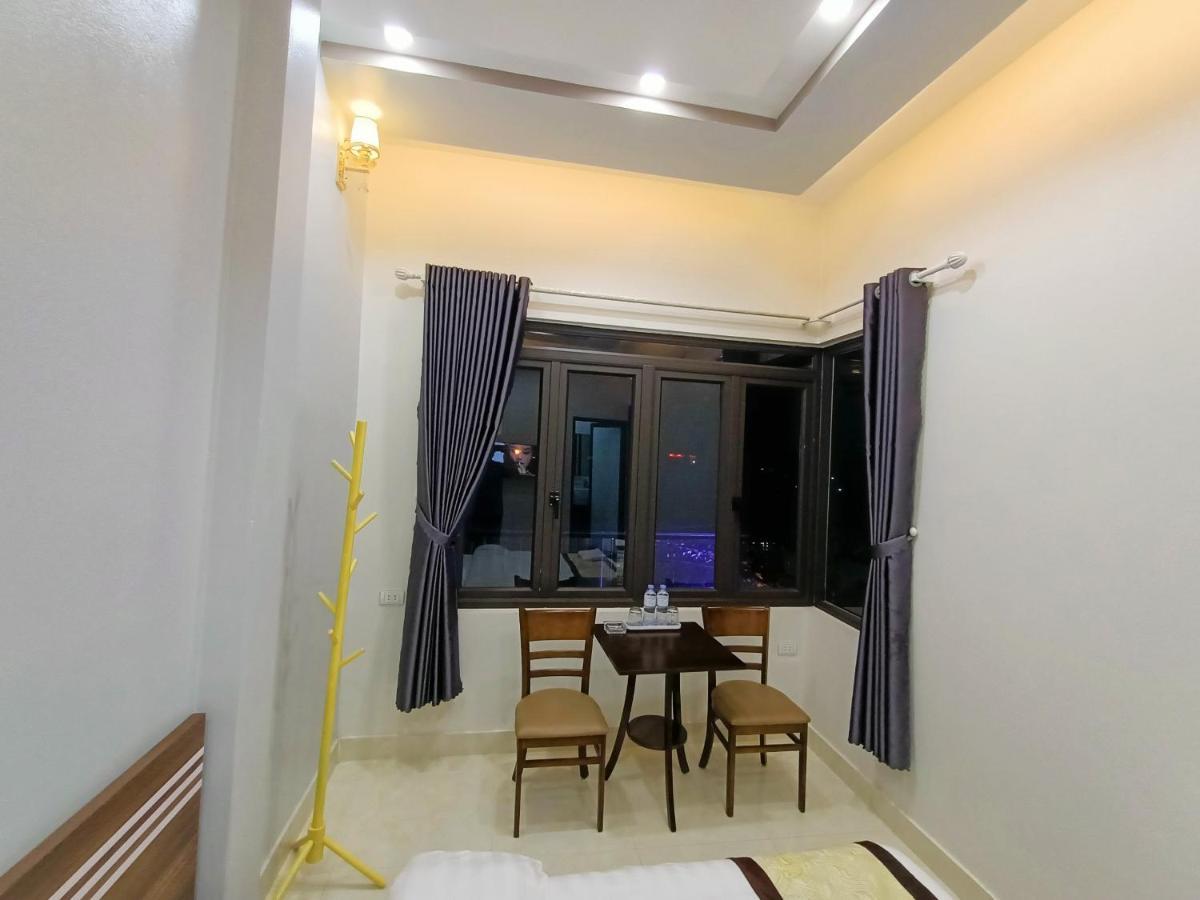 Nhà Nghỉ QUANG TRUNG Dong Van (Ha Giang) Exterior foto