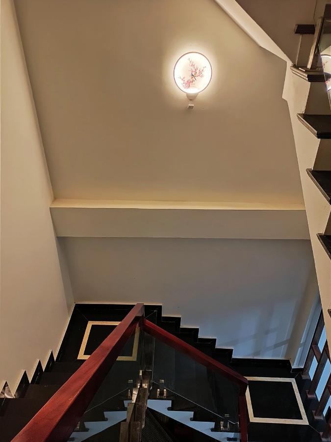 Nhà Nghỉ QUANG TRUNG Dong Van (Ha Giang) Exterior foto