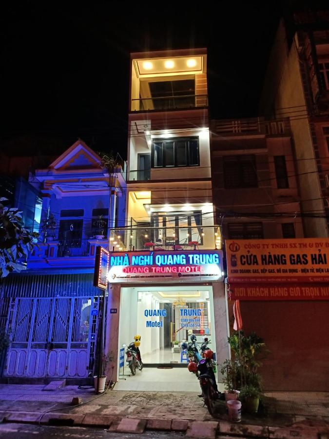 Nhà Nghỉ QUANG TRUNG Dong Van (Ha Giang) Exterior foto