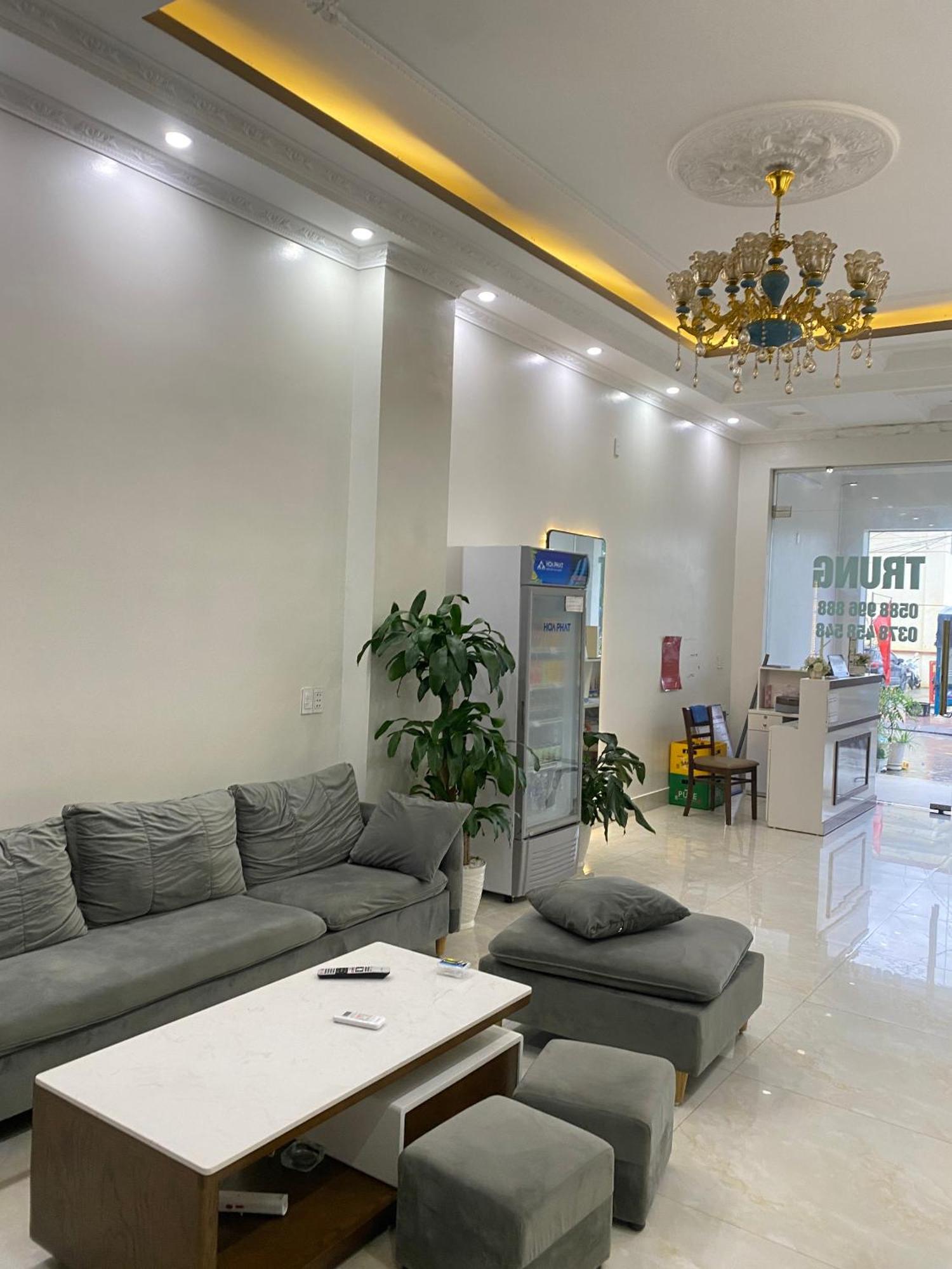 Nhà Nghỉ QUANG TRUNG Dong Van (Ha Giang) Exterior foto